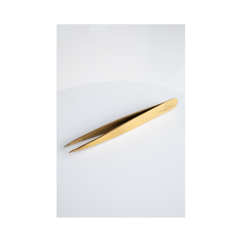 Suzanne Egan Academy Sharp Pointed Tweezer